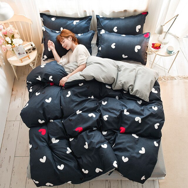 Set Di Biancheria Da Letto Scandinavo A Cuore Nero